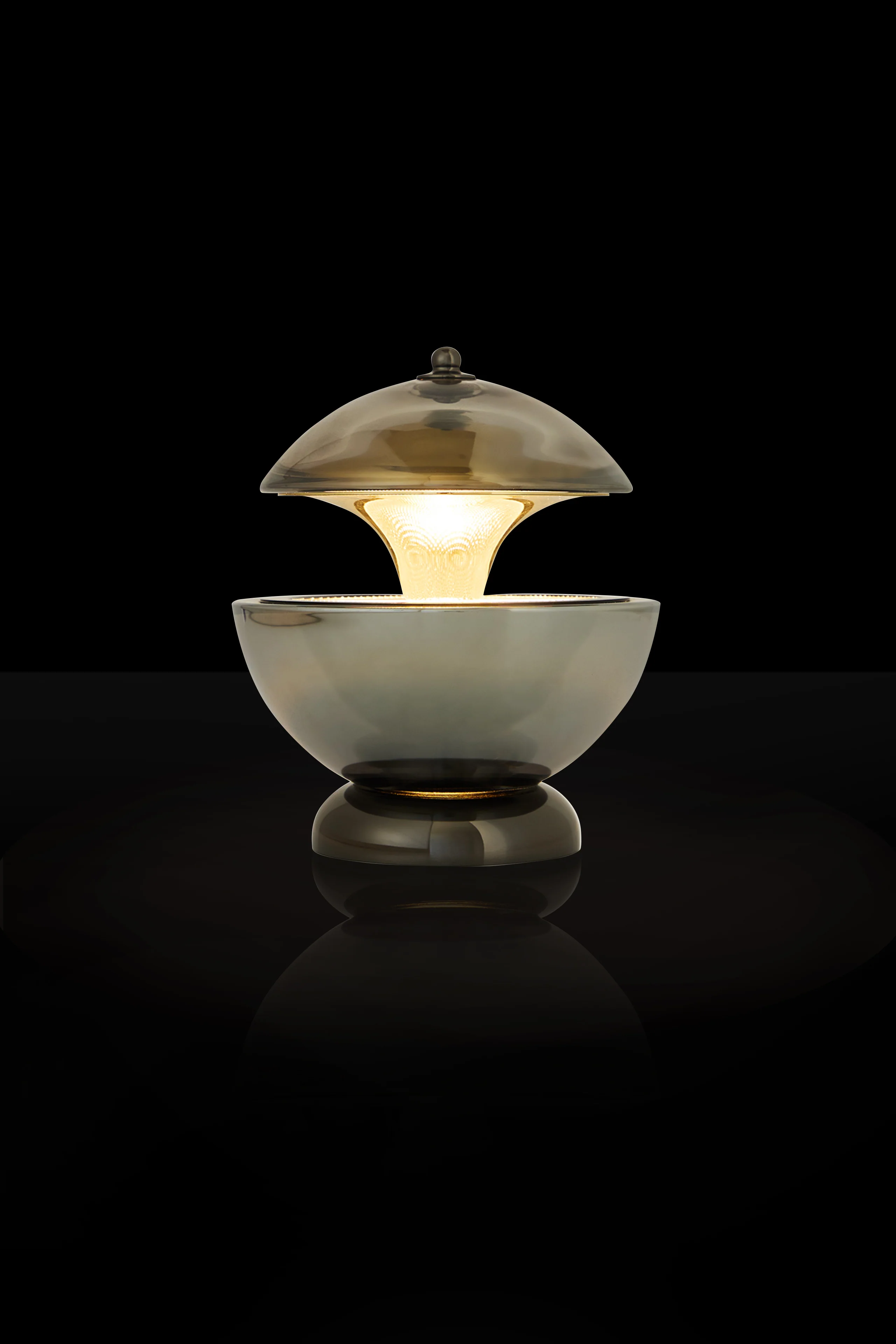 L’Indécente - Rechargeable table lamp - Curiosités Désirables © - Image 2