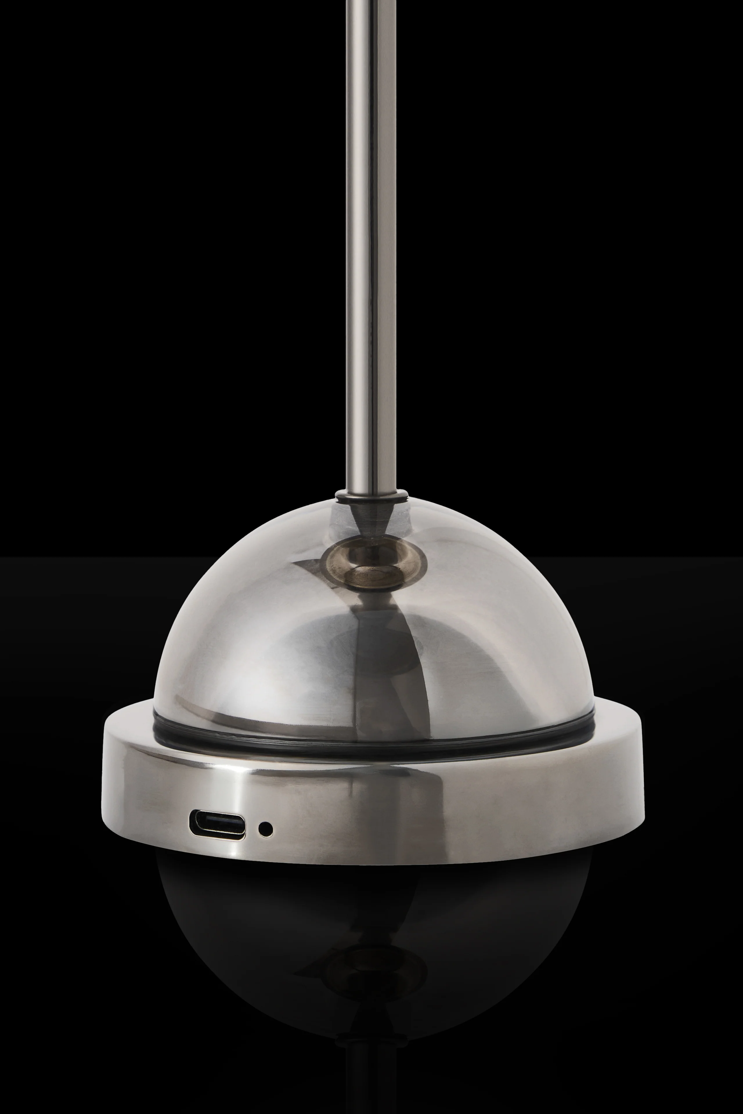 La Vertigineuse - Rechargeable table lamp - Curiosités Désirables © - Image 3