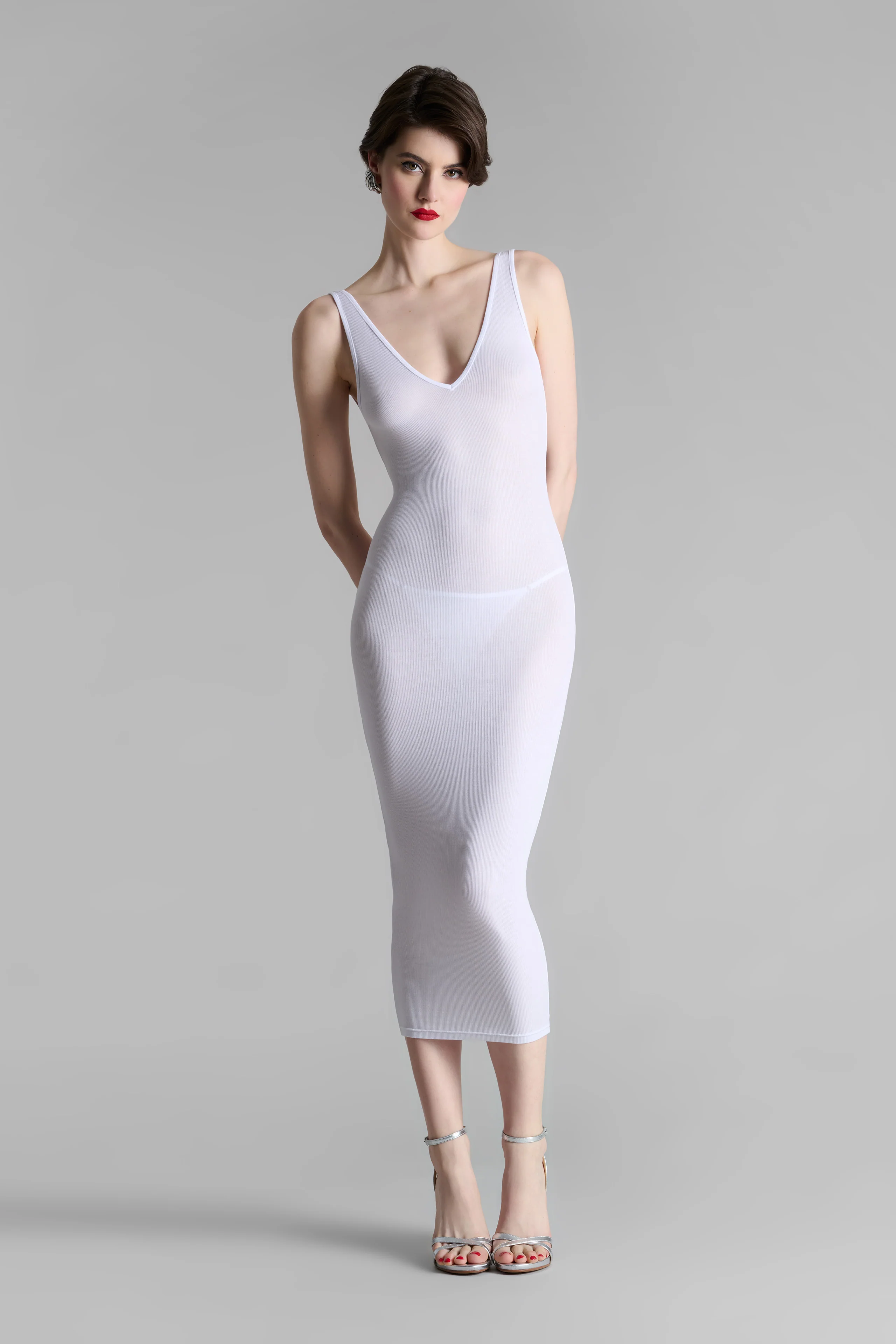 Naked back dress - La Femme Amazone - Image 5